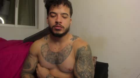 Snapshot of neeii chatting on 03.04.25 Nei turn green online show from 03.04.25