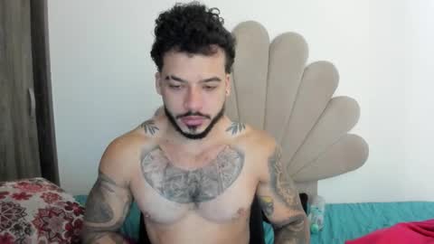 Snapshot of neeii chatting on 09.28.25 Nei turn green online show from 09.28.25