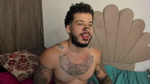 Snapshot of neeii chatting on 09.30.25 Nei turn green online show from 09.30.25