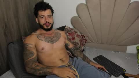 Snapshot of neeii chatting on 10.16.25 Nei turn green online show from 10.16.25