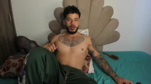 Snapshot of neeii chatting on 10.27.25 Nei turn green online show from 10.27.25