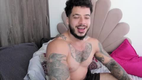 Snapshot of neeii chatting on 12.02.25 Nei turn green online show from 12.02.25