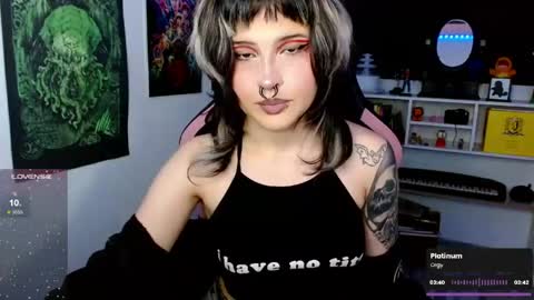 Neena Nyx online show from 05.17.26