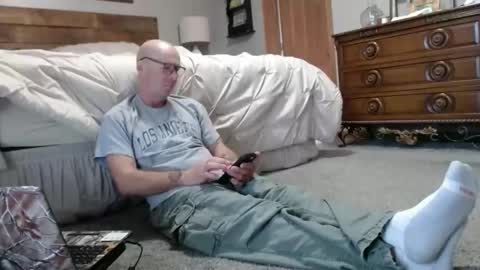 Snapshot of neighborguy4u chatting on 11.24.25 NEIGHBORGUY4U online show from 11.24.25