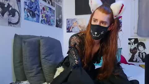 Snapshot of neko_nyaaa chatting on 10.11.25 Neko online show from 10.11.25