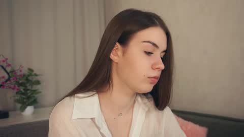 Snapshot of neldabestwick chatting on 09.23.25 Histori online show from 09.23.25