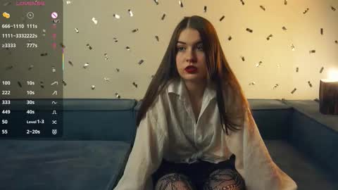 Snapshot of neldabestwick chatting on 10.05.25 Histori online show from 10.05.25