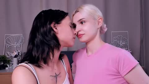 Snapshot of neldabestwick chatting on 03.26.26 Histori online show from 03.26.26