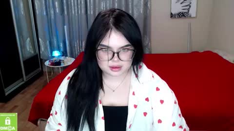 Snapshot of nellieney chatting on 02.13.26 Mila online show from 02.13.26