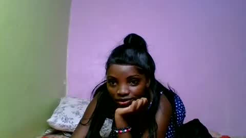 Snapshot of nelly_ebony5 chatting on 06.21.26 nelly_ebony5 online show from 06.21.26
