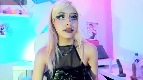 Snapshot of nemesis_castel_ chatting on 03.10.26 Nemesis online show from 03.10.26