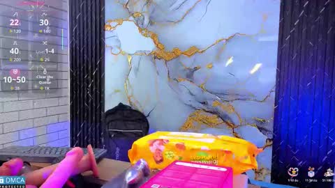 Salome Nena cupcake online show from 12.15.25