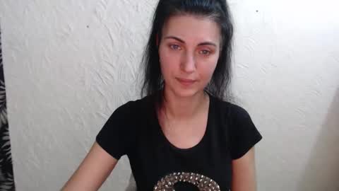 Snapshot of nensyfay_ chatting on 12.22.25 Nensy online show from 12.22.25