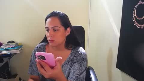 Snapshot of neny445 chatting on 12.28.24 kelly lopez online show from 12.28.24