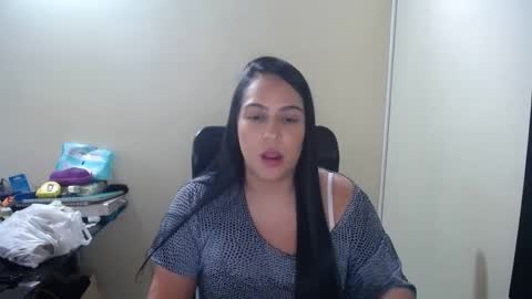 Snapshot of neny445 chatting on 01.27.25 kelly lopez online show from 01.27.25