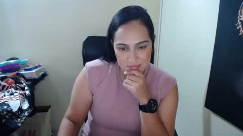 Snapshot of neny445 chatting on 02.01.25 kelly lopez online show from 02.01.25