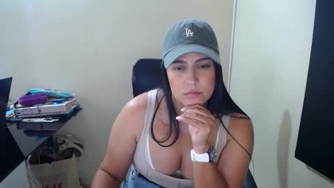 Snapshot of neny445 chatting on 02.03.25 kelly lopez online show from 02.03.25