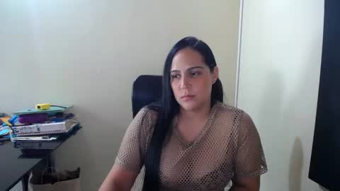 Snapshot of neny445 chatting on 02.04.25 kelly lopez online show from 02.04.25