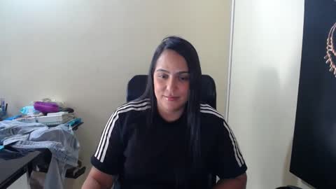 Snapshot of neny445 chatting on 02.20.25 kelly lopez online show from 02.20.25
