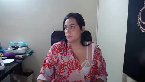 Snapshot of neny445 chatting on 02.21.25 kelly lopez online show from 02.21.25