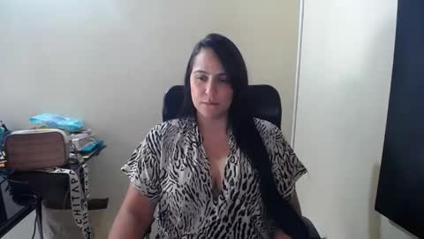 Snapshot of neny445 chatting on 02.26.25 kelly lopez online show from 02.26.25