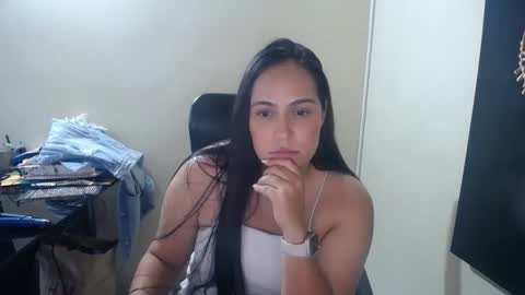 Snapshot of neny445 chatting on 03.03.25 kelly lopez online show from 03.03.25