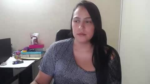 Snapshot of neny445 chatting on 09.10.25 kelly lopez online show from 09.10.25