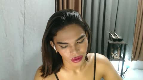 neomi online show from 05.20.26