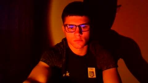 Snapshot of neoplayboy2 chatting on 12.01.25 neoplayboy2 online show from 12.01.25