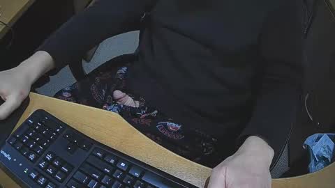 Snapshot of neotee3 chatting on 11.17.25 Neotee online show from 11.17.25