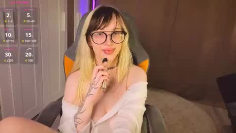 Snapshot of nerdy_freyua chatting on 07.28.26 Lina Liza Emily and Grace online show from 07.28.26
