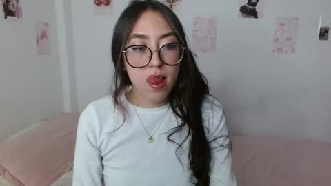 Snapshot of nessaa_ chatting on 07.02.26 Nessa online show from 07.02.26