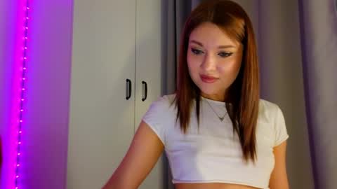 Snapshot of nessarosse chatting on 03.27.26 Nessa online show from 03.27.26