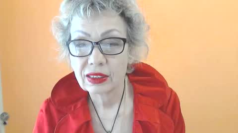 NessyJenixs online show from 05.04.26