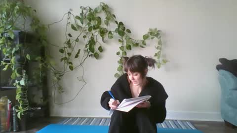 Snapshot of new__moon chatting on 01.03.25 luna online show from 01.03.25