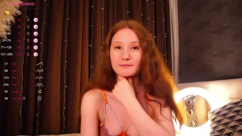 Snapshot of new_boobs chatting on 01.23.25 Maria 3 online show from 01.23.25