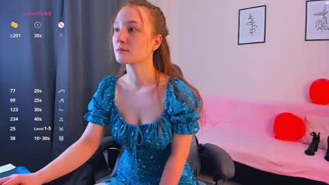 Snapshot of new_boobs chatting on 03.10.25 Maria 3 online show from 03.10.25