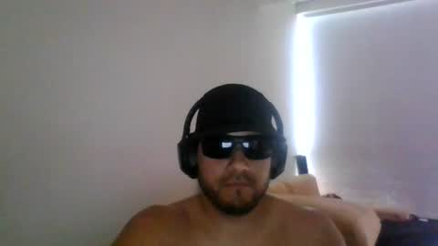 Snapshot of new_guy_551 chatting on 06.19.26 New guy 551 online show from 06.19.26