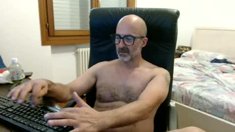 Snapshot of new_simi_74 chatting on 06.23.26 simi online show from 06.23.26