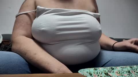 Snapshot of newbis666 chatting on 11.02.25 newbis666 online show from 11.02.25