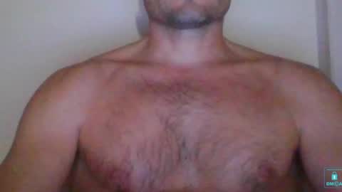 Snapshot of newtyguy90 chatting on 12.04.24 newtyguy90 online show from 12.04.24