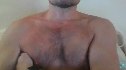 Snapshot of newtyguy90 chatting on 12.09.24 newtyguy90 online show from 12.09.24