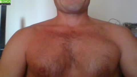 Snapshot of newtyguy90 chatting on 10.07.25 newtyguy90 online show from 10.07.25