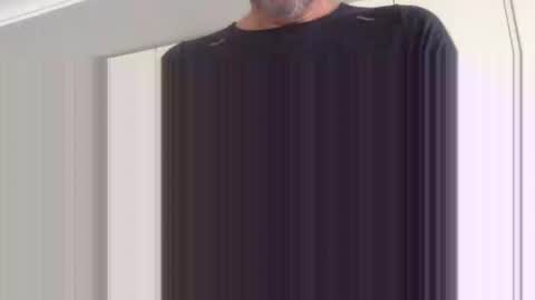 Snapshot of newysub75 chatting on 10.21.25 newysub75 online show from 10.21.25