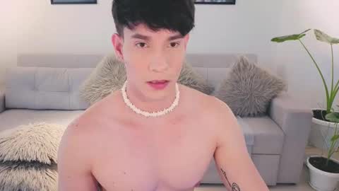   online show from 09.15.25