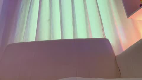 Snapshot of nezo_ chatting on 09.27.25 Angie Instagram angie julianac add me online show from 09.27.25