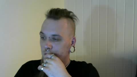 Snapshot of nezvers chatting on 02.07.25 YouPick online show from 02.07.25