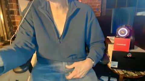Snapshot of nfgwholoves2cum chatting on 02.08.26 NFG Nice Friendly Guy Dick online show from 02.08.26