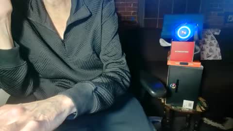 Snapshot of nfgwholoves2cum chatting on 02.15.26 NFG Nice Friendly Guy Dick online show from 02.15.26