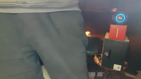 Snapshot of nfgwholoves2cum chatting on 03.04.26 NFG Nice Friendly Guy Dick online show from 03.04.26